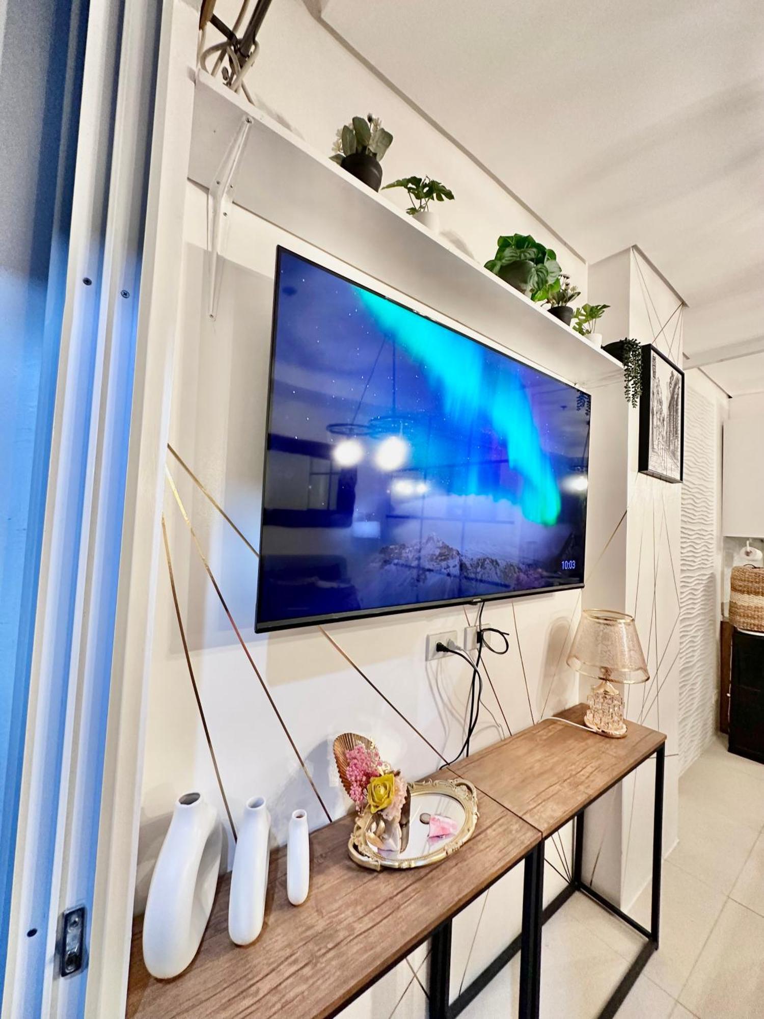 Aesthetic One Bedroom Beside Sm W Pool, Wifi And Netflix カガヤン・デ・オロ エクステリア 写真
