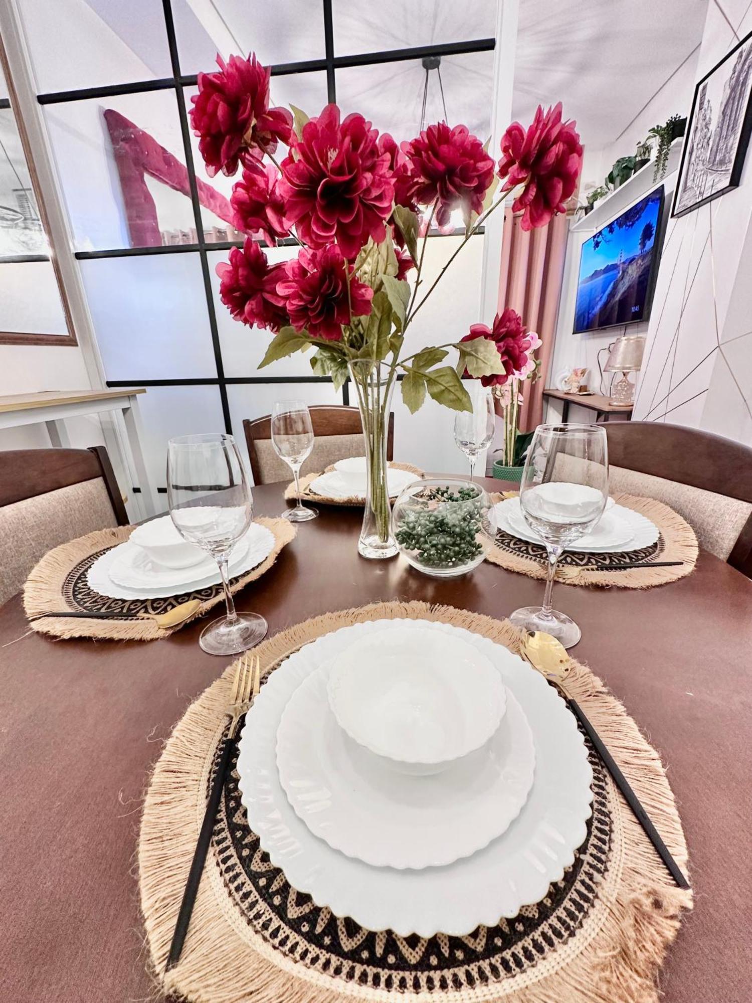 Aesthetic One Bedroom Beside Sm W Pool, Wifi And Netflix カガヤン・デ・オロ エクステリア 写真