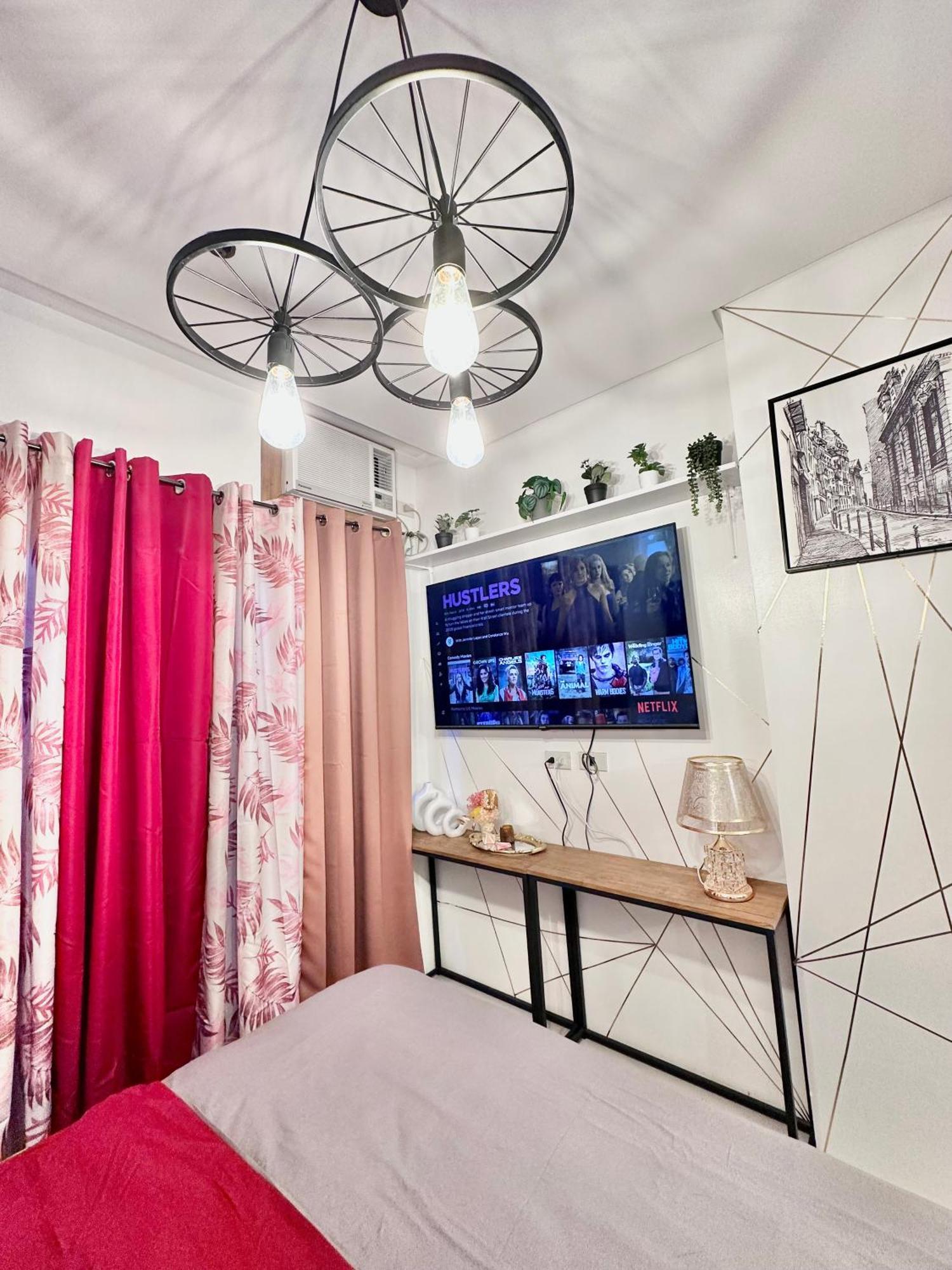 Aesthetic One Bedroom Beside Sm W Pool, Wifi And Netflix カガヤン・デ・オロ エクステリア 写真